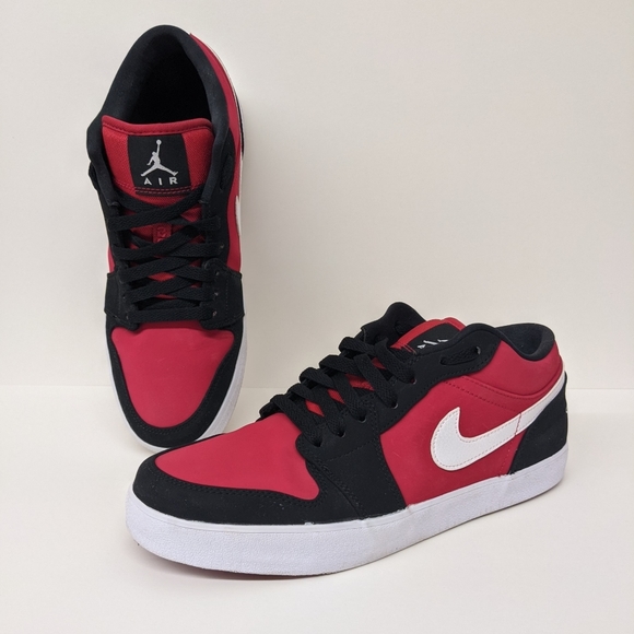 Air Jordan 1 bred - Picture 2 of 7